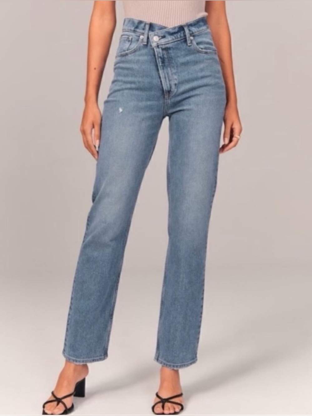 Abercrombie & Fitch Jeans 90’s Slim Straight Ultra High Rise Med Wash Sz 29|8